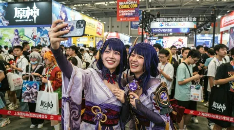 Genshin Impact {argument name="character" default="Raiden Shogun"} cosplay selfies at the {argument name="event" default="Shanghai Comic Con"}